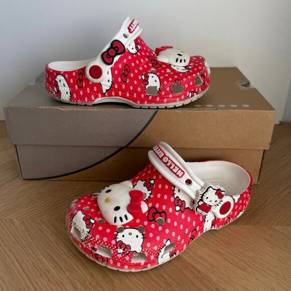 Crocs x Hello Kitty Big Girls Classic Clogs Kids Sandals - SZ 1 Y - Picture 2 of 12
